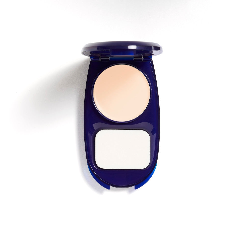 Aquasmooth Compact Foundation Front Pack